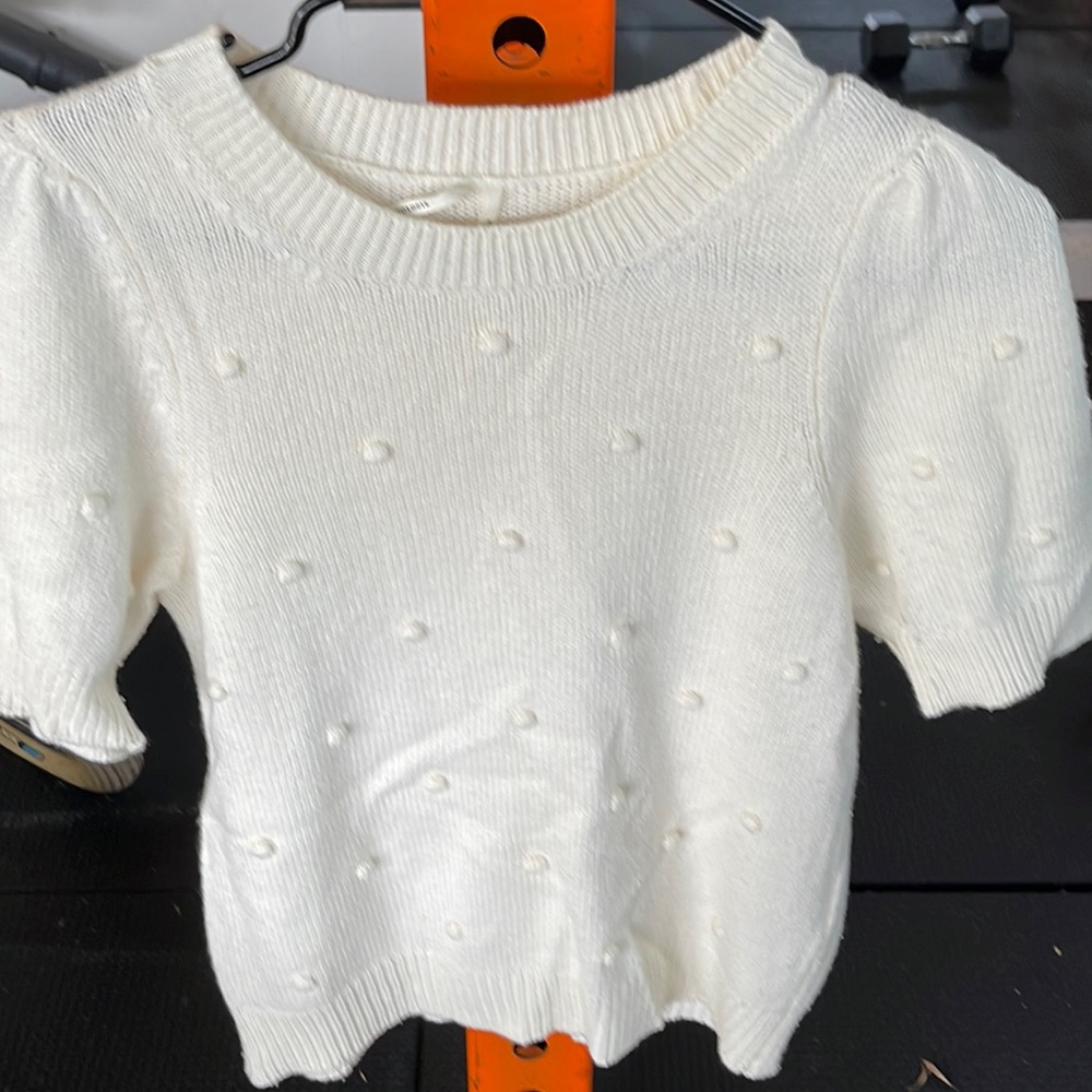 Women’s Anthropologie sweater